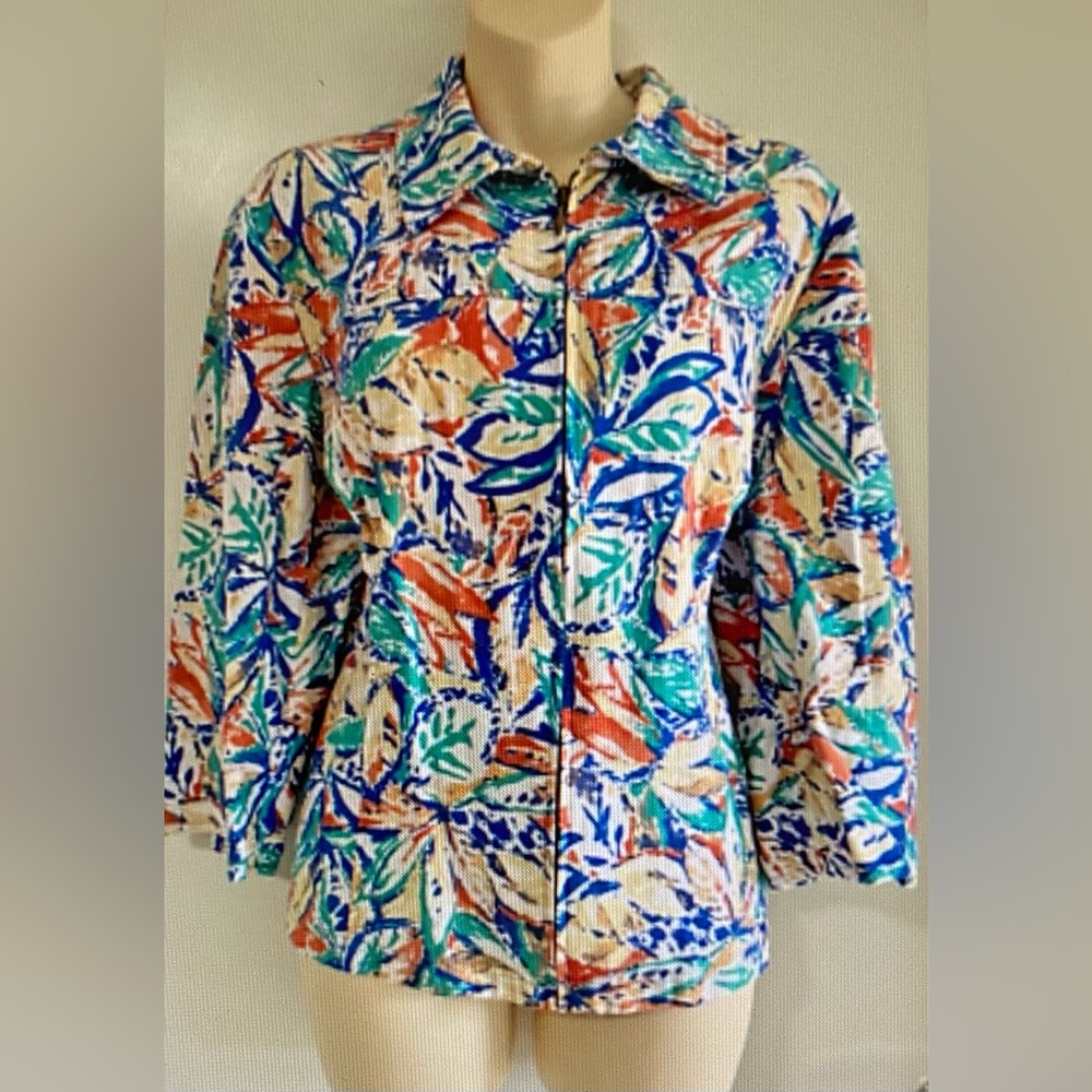 Cold water creek art deco, retro jean jacket with zipper. 3/4 sleeves.